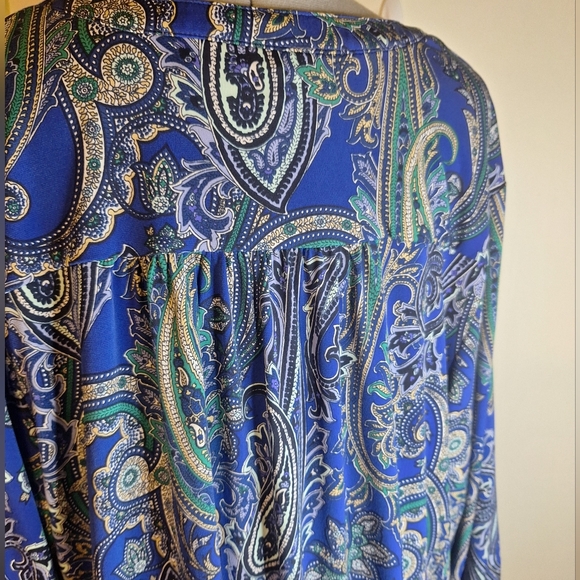 Roz & Ali Blue and Green Paisley Top Size 3X - Picture 5 of 7